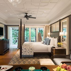 Luxury Grande Room Garden View Twin Bed